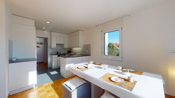 2.5 Zimmerwohnung in Oetwil am See 2