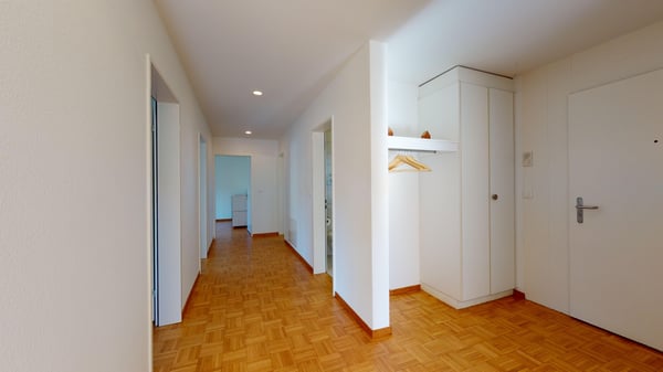 2.5 Zimmerwohnung in Oetwil am See 4