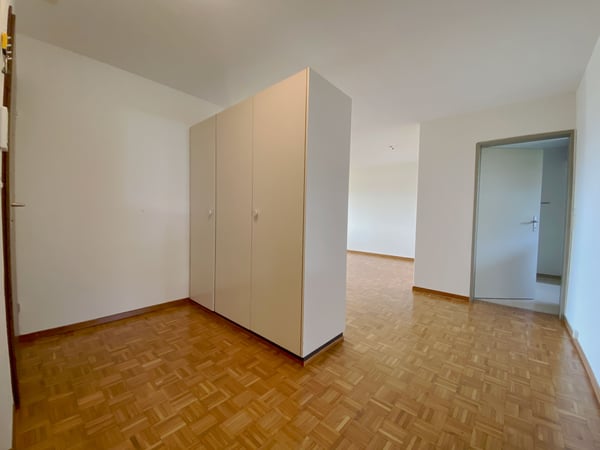 Grosszügige 4-Zimmer-Wohnung in Zürich-Witikon 2