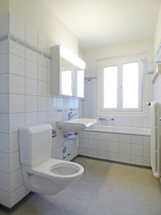 2-Zimmer-Wohnung mit Garten und Sitzplatz in Zürich-Wollishofen 4