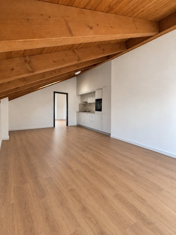 Charmante 2-Zimmer-Dachgeschosswohnung in Reinach AG – ab Oktober 2026 verfügbar