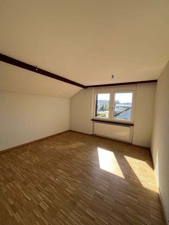 Charmante 4.5-Zimmer-Dachwohnung an der Alten Obfelderstrasse in Affoltern am Albis 11
