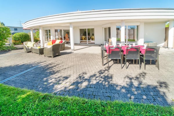 5.5 Zimmer Attikawohnung mit 550 m² Gartenterrasse, ein Traum.... 12