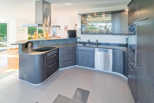 5.5 Zimmer Attikawohnung mit 550 m² Gartenterrasse, ein Traum.... 4
