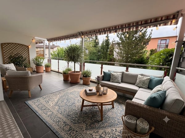 Helle 3.5-Zimmer-Wohnung mit Süd-Balkon in Eschenbach 1