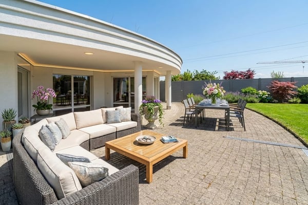 5.5 Zimmer Attikawohnung mit 550 m² Gartenterrasse, ein Traum.... 6