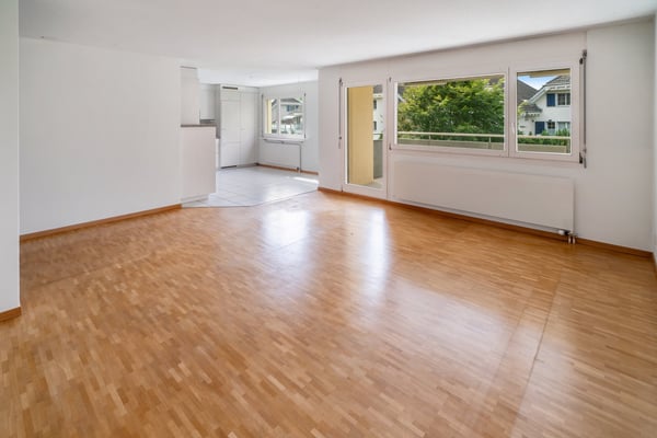 3.5 Zimmer Wohnung mit 71 m² mit Balkon und Lift in Reichenburg 3