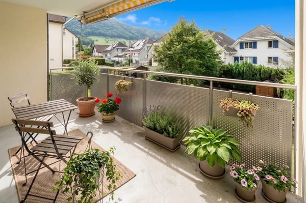 3.5 Zimmer Wohnung mit 71 m² mit Balkon und Lift in Reichenburg 1