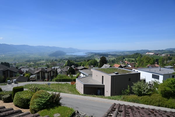Gemütliche 2.5-Zimmer-Dachwohnung mit schöner Aussicht in Uetliburg 2