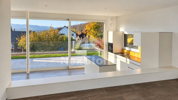 Lichtdurchflutetes Doppeleinfamilienhaus an ruhiger Lage 2