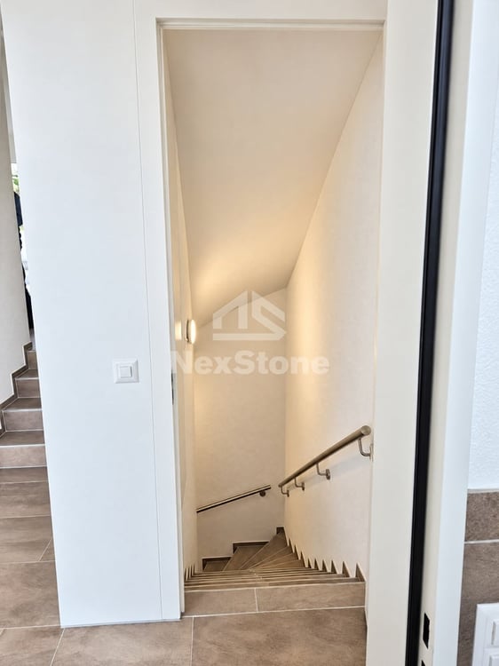Lichtdurchflutetes Doppeleinfamilienhaus an ruhiger Lage 23