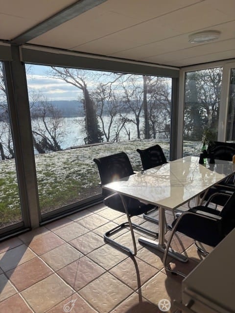 Stilvolle 7-Zimmer-Villa mit Seesicht in Biel kaufen 3