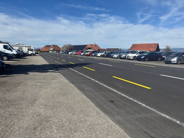 Ertragsstarkes Wohn-Gewerbehaus, 3 Einheiten, 120 Parkplätze 3