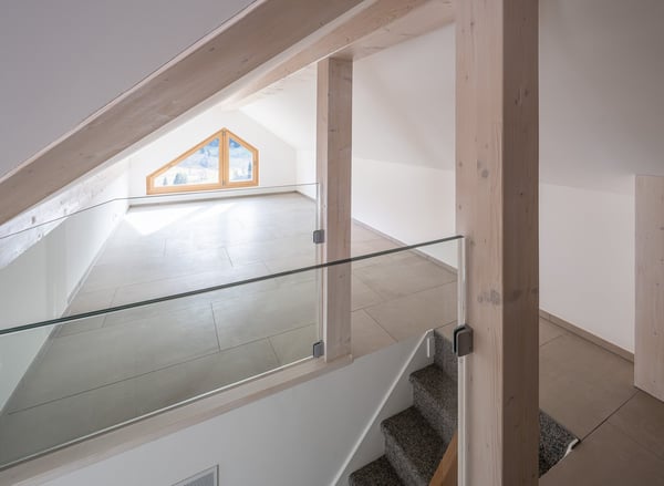2.5 Zimmer Dach-Wohnung mit Galerie 8