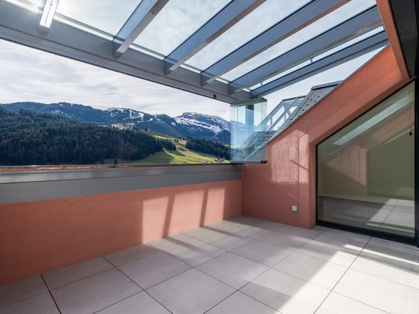 2.5 Zimmer Dachgeschoss Wohnung mit Loggia 8
