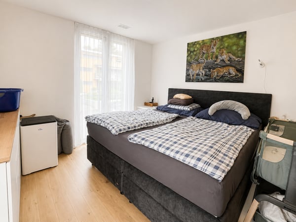 Neuwertige 4.5-Zimmer-Wohnung in Bottmingen: Familienfreundlich und zentral gelegen 3