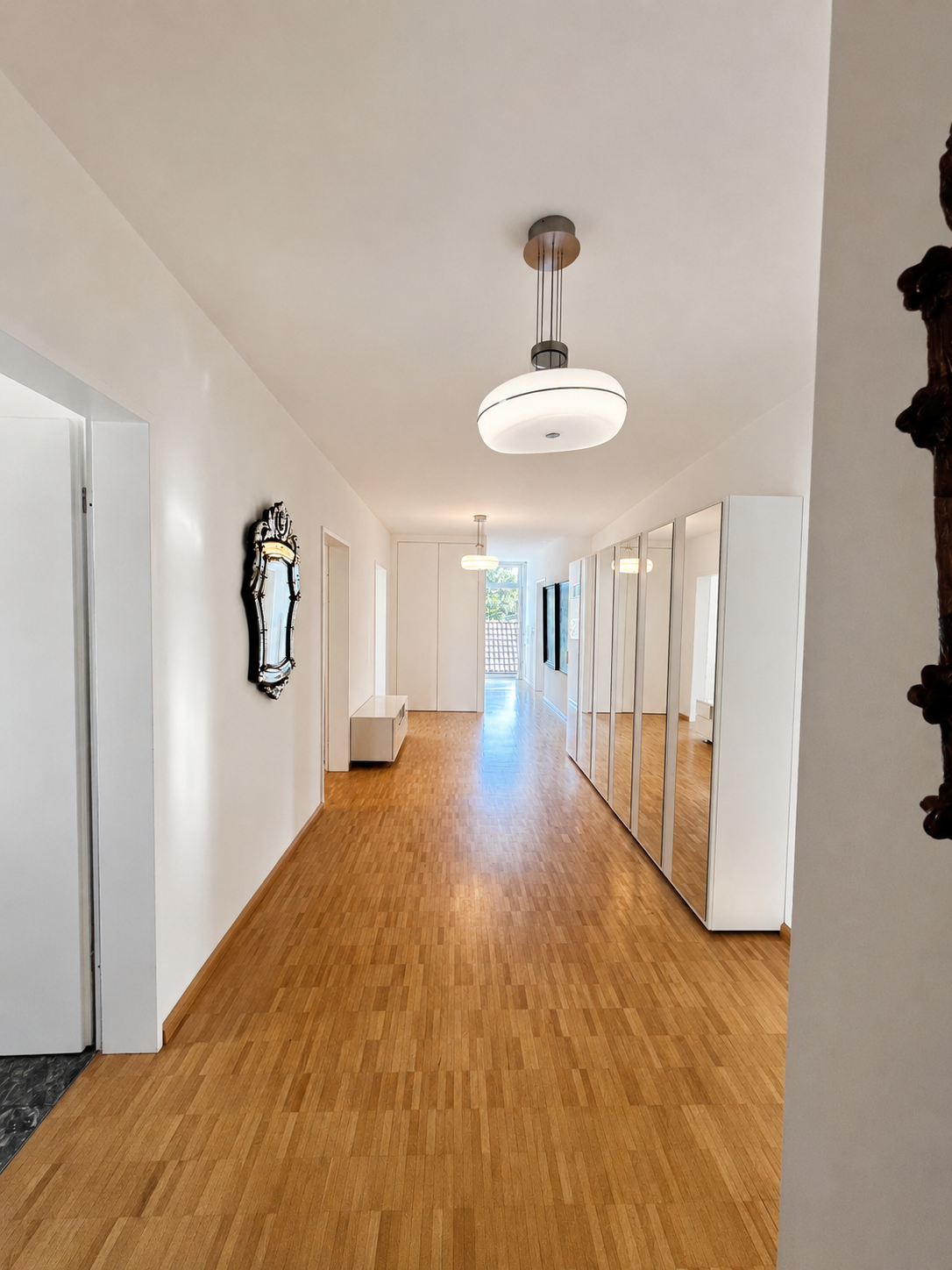 Immobilie in Bottmingen - Grosszügige 5.5-Zimmer-Eigentumswohnung im obersten Geschoss – ruhig im Zentrum von Bottmingen - Bild 4