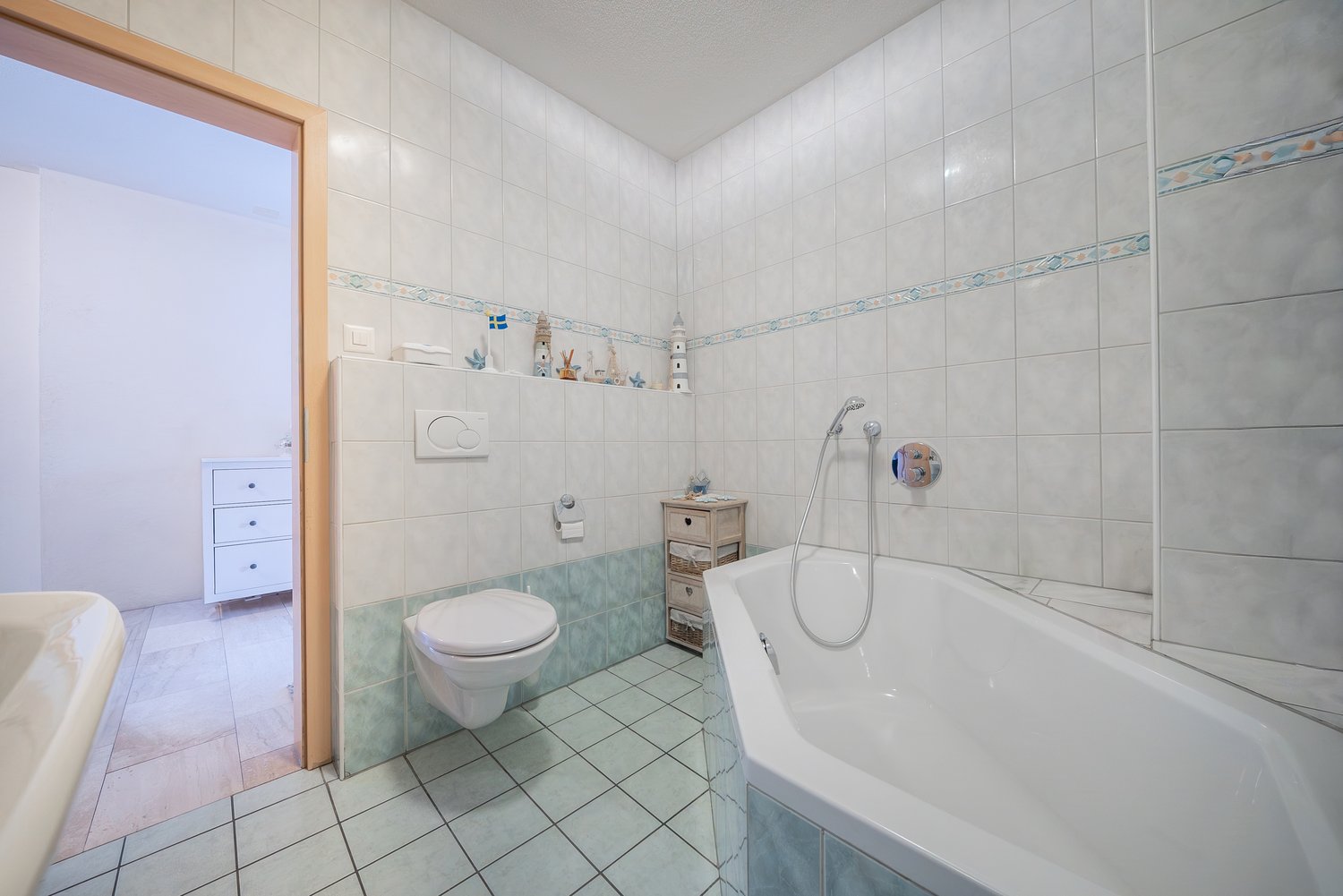 Immobilie in Breitenbach - Günstige 6.5-Zimmer-Wohnung im 1. OG in Breitenbach – modern, familienfreundlich und mit Balkon - Bild 8