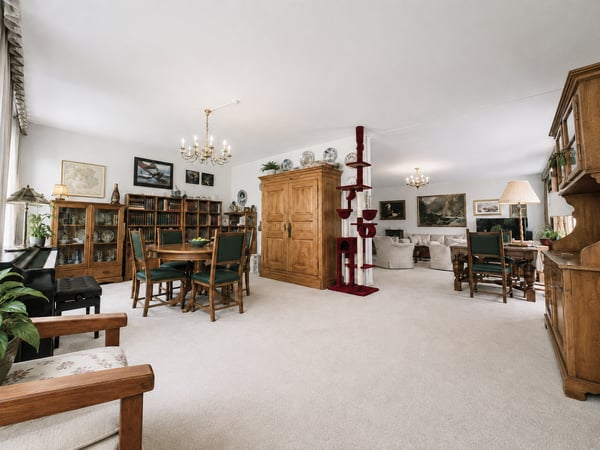 Beliebtes Gellert: Grosse 5.5-Zimmer-Wohnung am Rennweg in 4052 Basel 12