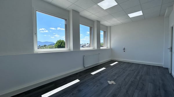 À louer – Local commercial / bureaux d’environ 75 m² au centre de Delémont 20