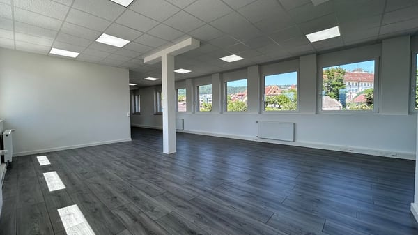 À louer – Local commercial / bureaux d’environ 62 m² au centre de Delémont 10