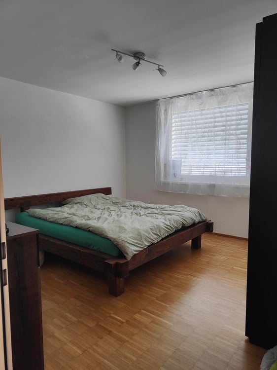 grosszügige 4.5-Zimmerwohnung zu vermieten 8