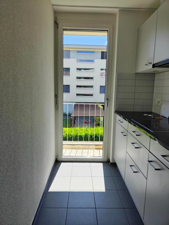 schöne, helle 3.5-Zimmer-Wohnung in Ebikon 10