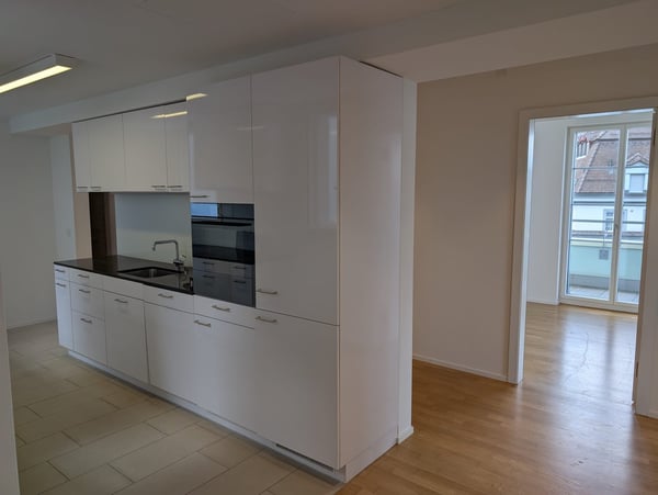 Zentrale 4.5-Zimmerwohnung beim Bahnhof Luzern 3