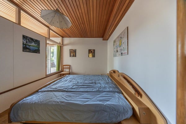 Ampia villa con tre appartamenti, piscina e vista aperta 22