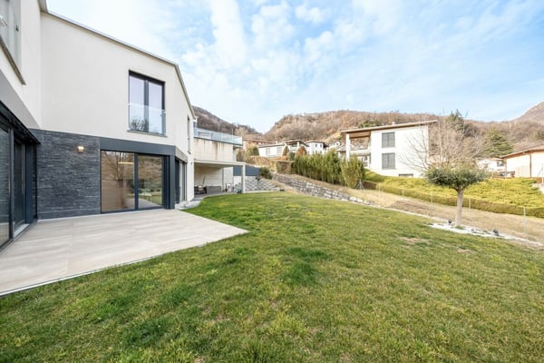Moderna casa unifamiliare da 6 locali. 12