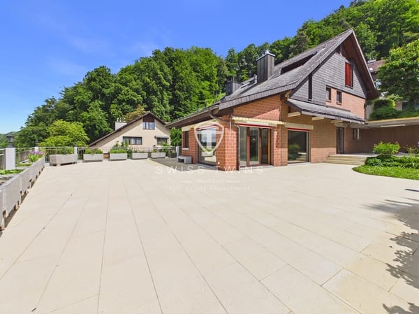 6.5-Zi. Wohnung mit 180 m² Terrasse in Stallikon 2