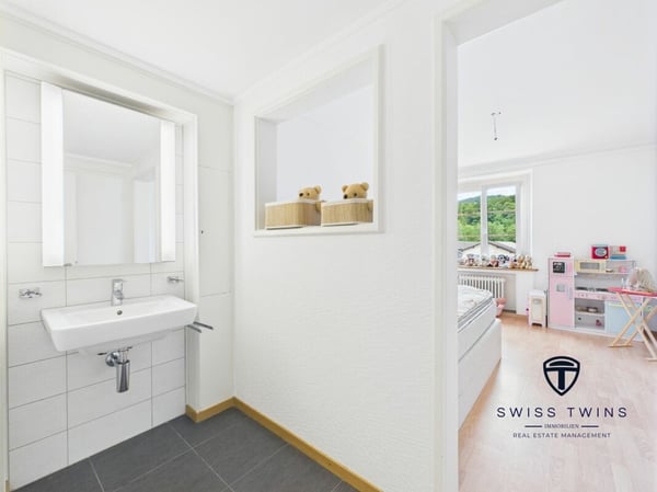 Grosszügige 6.5-Zi.-Wohnung mit Weitsicht in Schüpfheim zur Miete 6