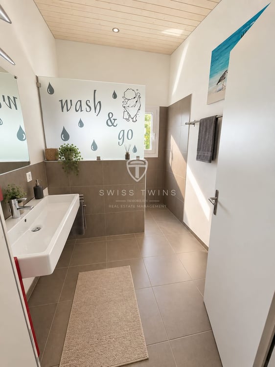 Modernes 6.5-Zimmer-Einfamilienhaus mit Wellnessoase in Emmenbrücke 8
