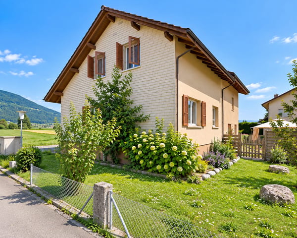 4.5 % Rendite | Doppelhaus mit 2 × 5.5 Zimmern | 11 Zimmer | 574 m² Grundstück | Niederbipp 12