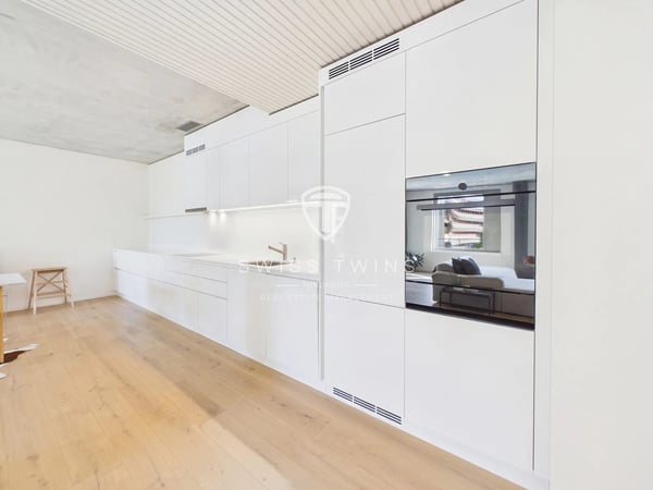 Moderne 2.5-Zimmer-Wohnung mit 98 m², Loggia & Dachlounge in Zürich Oerlikon 3