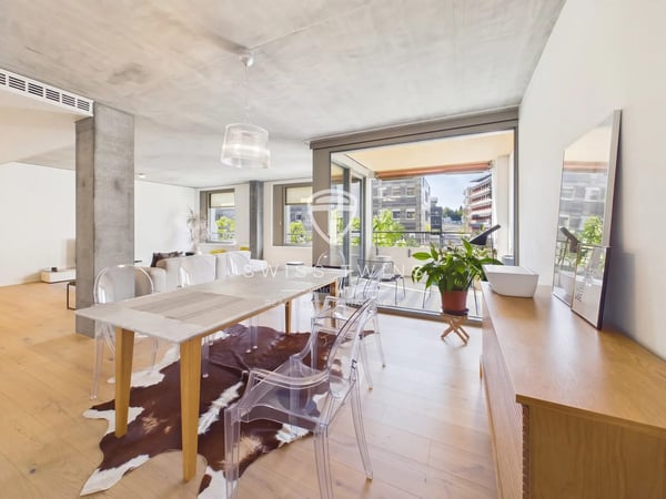 Moderne 2.5-Zimmer-Wohnung mit 98 m², Loggia & Dachlounge in Zürich Oerlikon 1