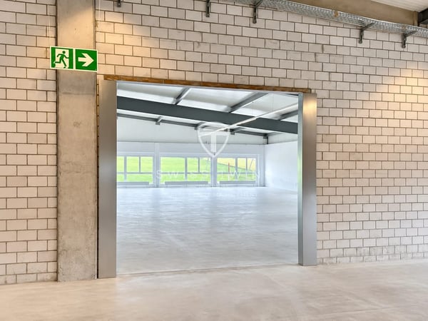Top Gewerbestandort Oberrüti - 3'400 m² Lagerfläche mit optimaler Logistik 11