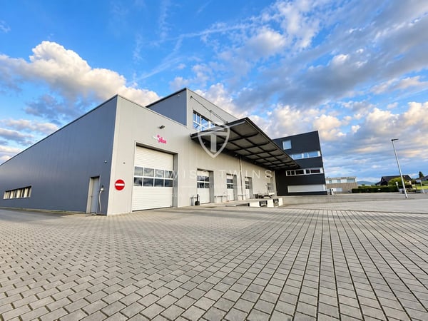 Top Gewerbestandort Oberrüti - 3'400 m² Lagerfläche mit optimaler Logistik 1