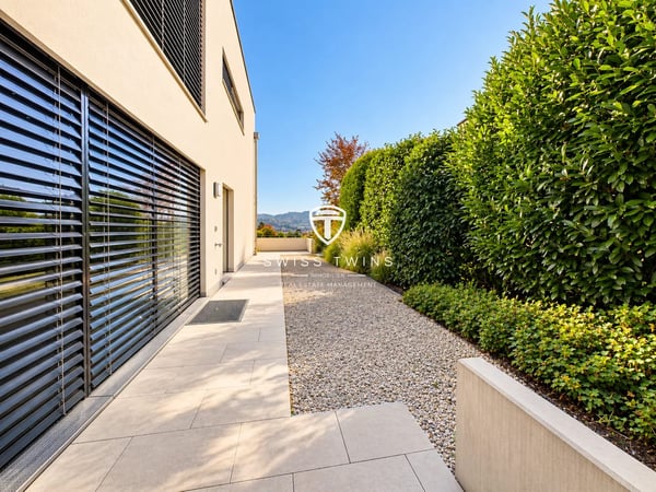 Exklusive 6½-Zimmer-Wohnung mit 203 m² Wohnfläche und grosser Terrasse in Bolligen 12