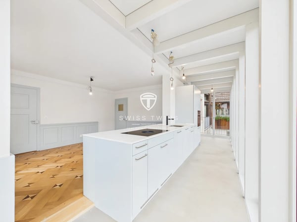 Charmante 3.5-Zimmer-Wohnung mit Balkon in Weiach