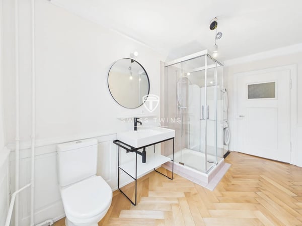 Charmante 2.5-Zimmer-Wohnung mit Balkon in Weiach 3