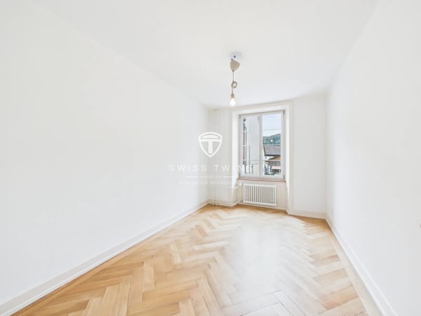 Charmante 2.5-Zimmer-Wohnung mit Balkon in Weiach 12