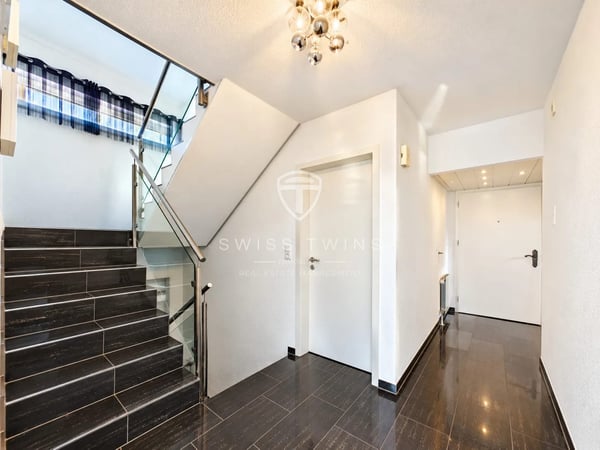 5-Zimmer-Einfamilienhaus mit sonnigem Garten, Cheminée und 4 Parkplätzen in Kleindöttingen 6