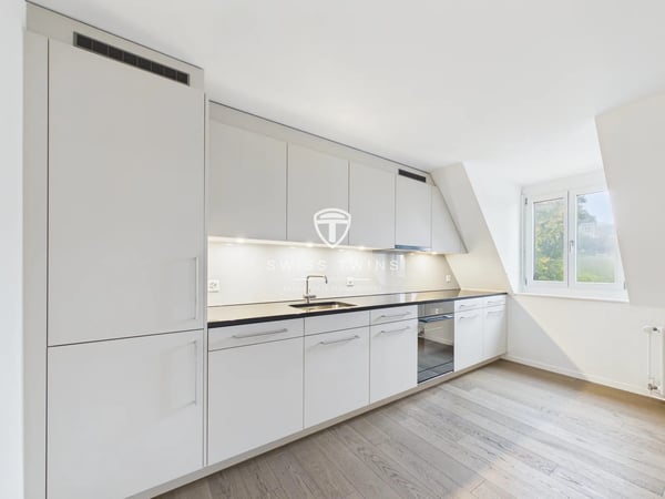 Exklusives Wohnen über den Dächern von Zürich - Stilvolle 3.5-Zimmer-Wohnung mit Terrasse 2