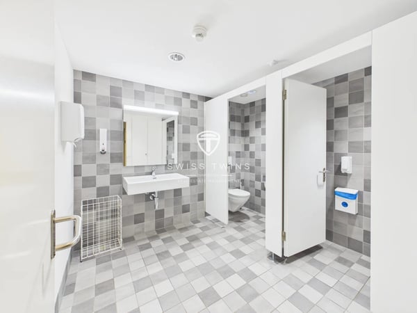 Repräsentative Gewerbefläche mit 196 m² an attraktiver Lage in Emmen 10