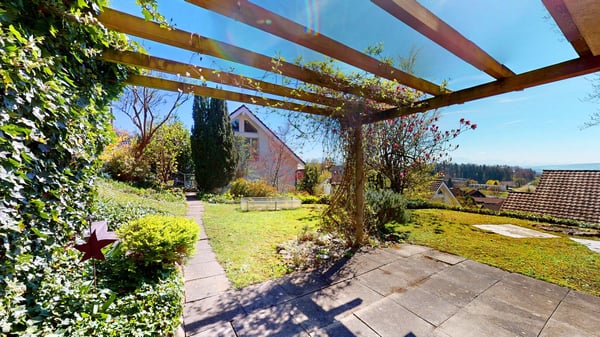 Exklusives 7.5 Zimmer Einfamilienhaus an privilegierter Sonnenlage 11