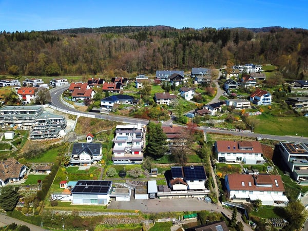 Exklusives 7.5 Zimmer Einfamilienhaus an privilegierter Sonnenlage 2