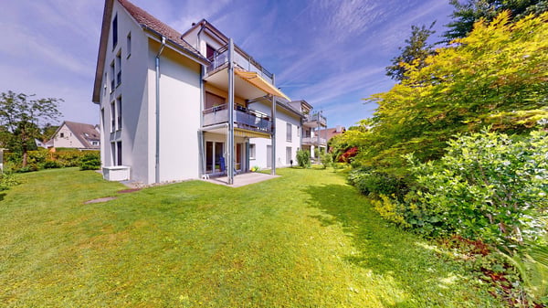 Charmante 3½-Zimmer Wohnung mit traumhafter Gartenanlage 2
