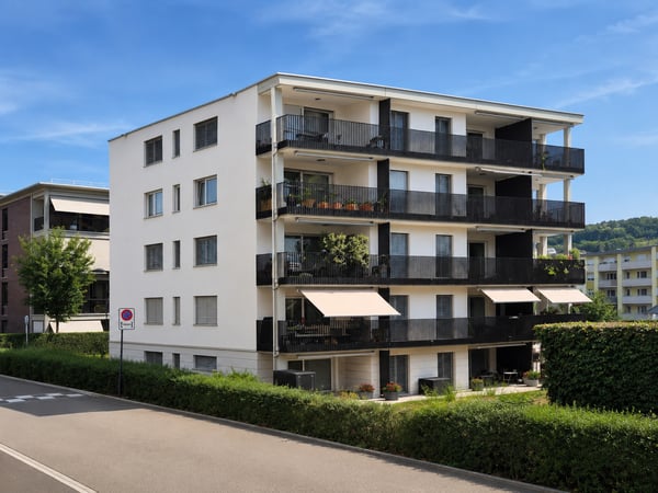 Sehr zentrale und neuwertige 4.5-Zimmer-Wohnung mit Eigentumsstandart