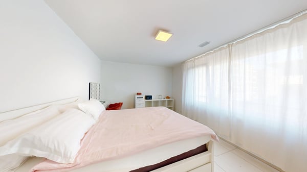 Sehr zentrale und neuwertige 4.5-Zimmer-Wohnung mit Eigentumsstandart 10